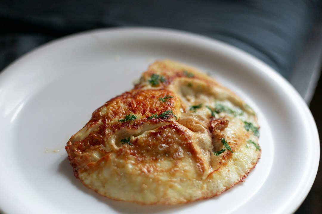 Mushroom and Cheddar Omelet
